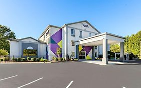 Baymont Inn & Suites Winston Salem